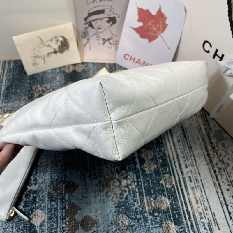 Ch**el hobo 22 bags